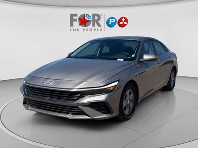 Used 2024 Hyundai Elantra SE