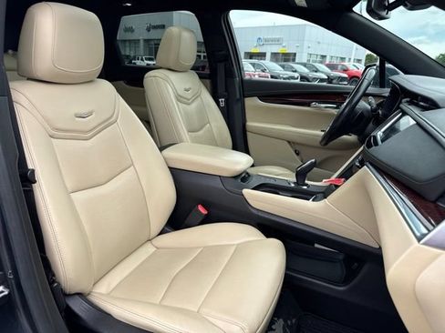 Used 2019 Cadillac XT5 Luxury AWD/4WD image 30