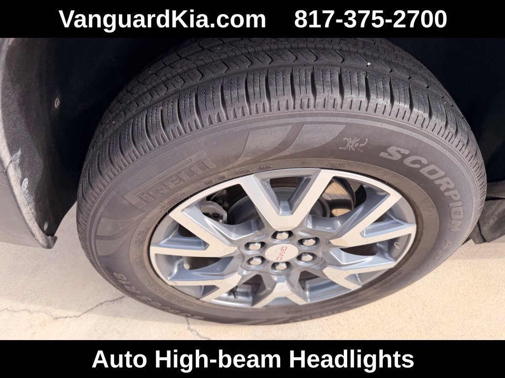 Used 2023 GMC Acadia SLT FWD image 10