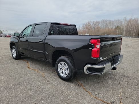 Used 2025 Chevrolet Silverado 1500 LT image 7