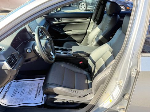Used 2019 Honda Accord Sport image 12