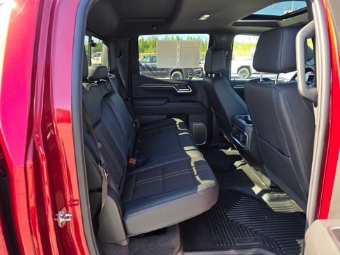 Used 2026 Chevrolet Silverado 1500 High Country AWD/4WD image 12