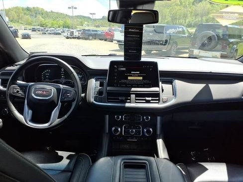 Used 2024 GMC Yukon SLT AWD/4WD image 14