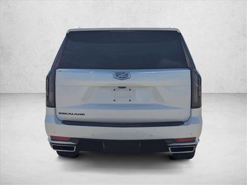 Used 2023 Cadillac Escalade ESV Premium Luxury image 6