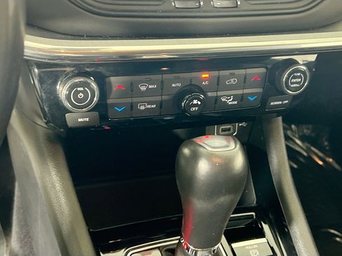 Used 2022 Jeep Compass High Altitude AWD/4WD image 15