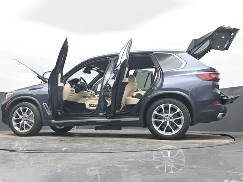 Used 2022 BMW X5 xDrive40i image 45