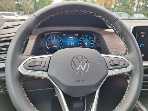 New 2025 Volkswagen Atlas SEL image 20