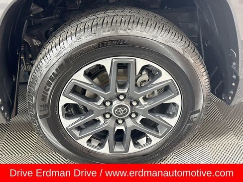 Used 2023 Toyota Tundra Limited image 4