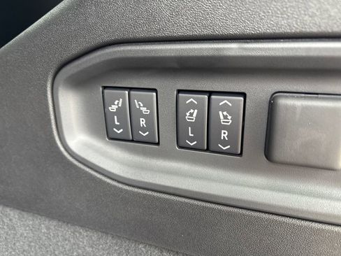 New 2026 Cadillac Vistiq Premium Luxury w/ LPO, Floor Liner Package image 47