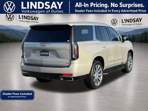 Used 2021 Cadillac Escalade Premium Luxury Platinum w/ Heavy-Duty Trailer Package AWD/4WD image 7