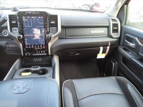 Used 2024 RAM 2500 Laramie image 13