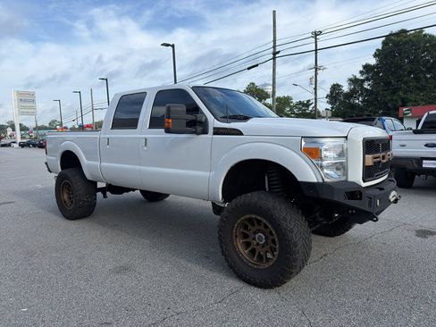 Used 2016 Ford F250 Lariat w/ Lariat Interior Package AWD/4WD image 2