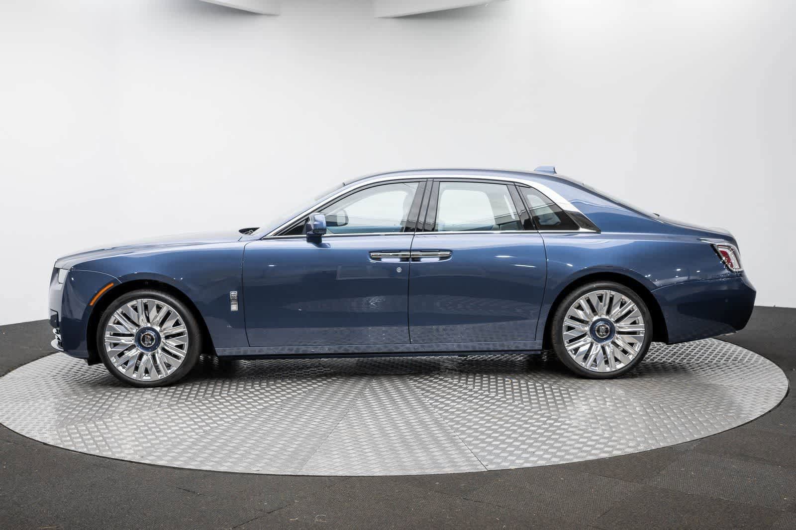 New 2026 Rolls-Royce Ghost AWD/4WD image 3