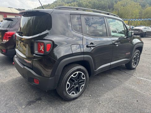 Used 2016 Jeep Renegade Trailhawk w/ Popular Equipment Group image 2