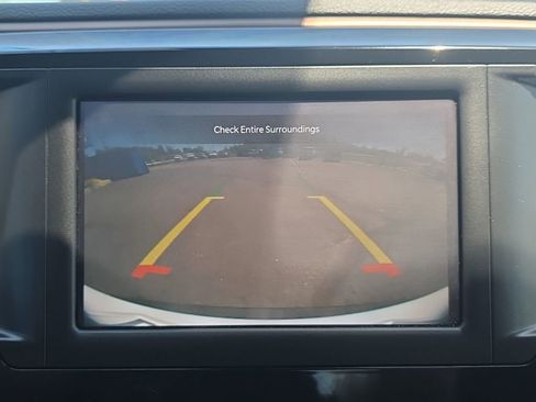 Used 2023 Chrysler Voyager LX FWD image 25