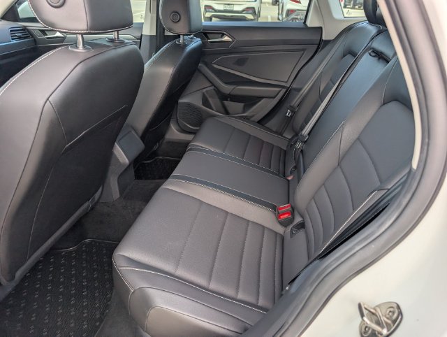 Used 2022 Volkswagen Jetta SE FWD image 27