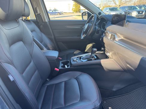 Used 2024 MAZDA CX-5 Carbon Edition image 11