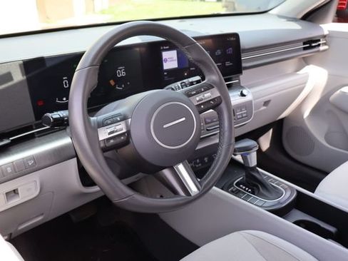 Used 2024 Hyundai Kona SEL AWD/4WD image 10