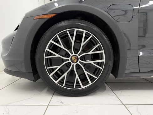 Certified 2023 Porsche Taycan 4 Cross Turismo image 16