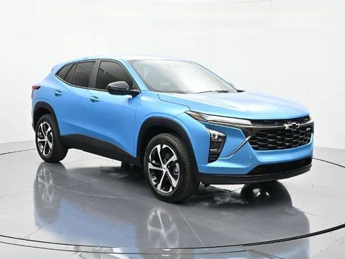 New 2026 Chevrolet Trax RS w/ Driver Confidence Package image 3