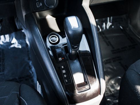 Used 2022 Nissan Kicks S FWD image 18