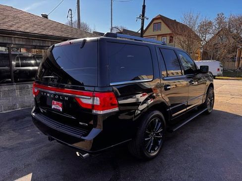 Used 2015 Lincoln Navigator 4WD image 6
