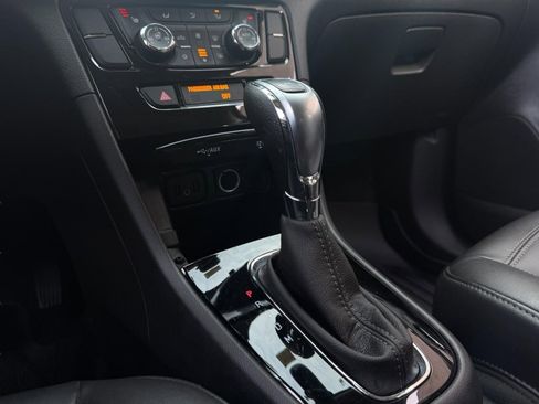 Used 2019 Buick Encore Essence w/ Experience Buick Package image 36