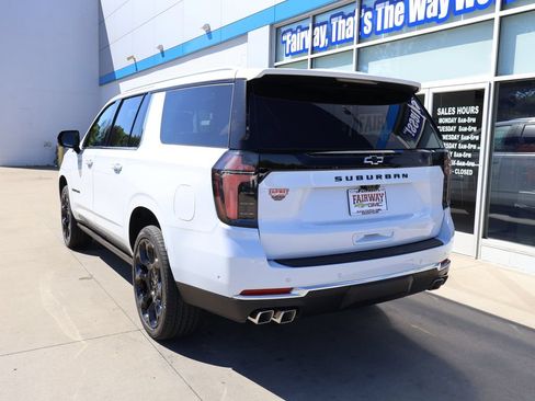 New 2026 Chevrolet Suburban High Country AWD/4WD image 8