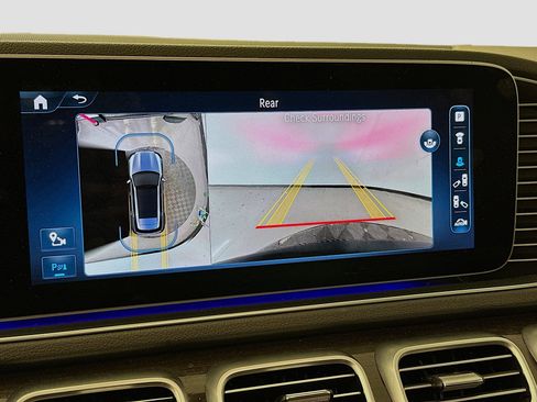 Used 2024 Mercedes-Benz GLE 350 4MATIC w/ 3rd Row Seat Package image 23