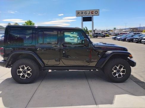Used 2021 Jeep Wrangler Unlimited Rubicon image 4