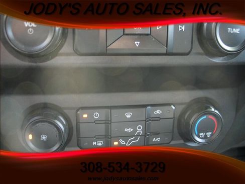 Used 2022 Ford F250 XL w/ Power Equipment Group image 18