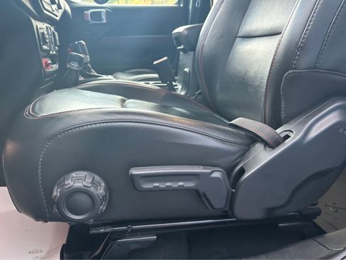 Used 2021 Jeep Gladiator Rubicon w/ LED Lighting Group image 11