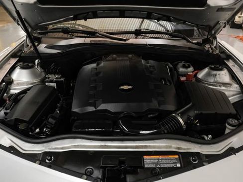 Used 2011 Chevrolet Camaro LT RWD image 36
