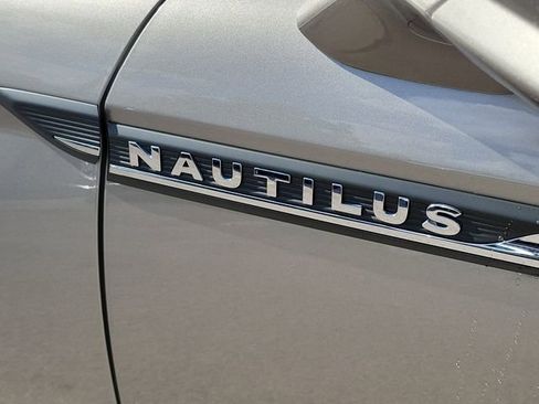 Certified 2023 Lincoln Nautilus FWD image 7