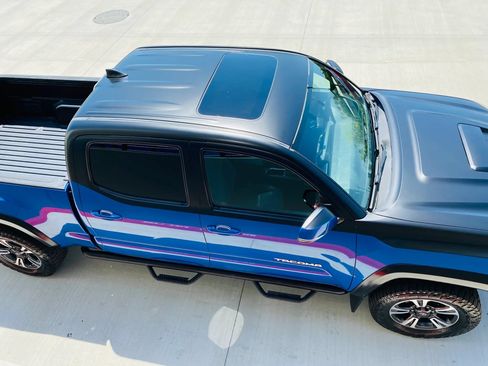 Used 2016 Toyota Tacoma TRD Sport RWD image 14