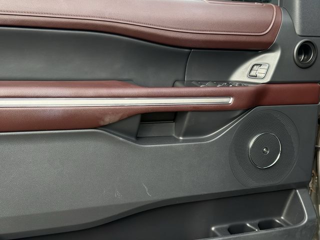 Used 2024 Ford Expedition Max Limited AWD/4WD image 24