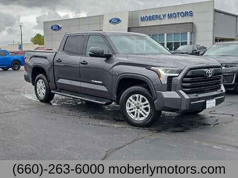 Used 2023 Toyota Tundra SR5 w/ SR5 Convenience Package AWD/4WD image 1
