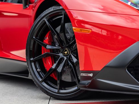 Used 2014 Lamborghini Aventador LP 720-4 50th Anniversario AWD/4WD image 29