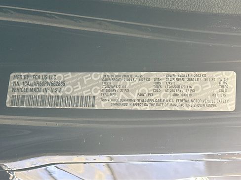 Used 2023 Jeep Wrangler Unlimited Rubicon 4xe w/ Cold Weather Group AWD/4WD image 12