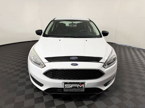 Used 2018 Ford Focus S image 4