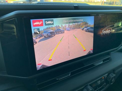 New 2025 Jeep Gladiator Rubicon w/ Safety Group image 16