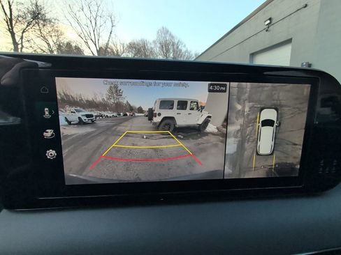 Used 2023 Hyundai Palisade Calligraphy image 23