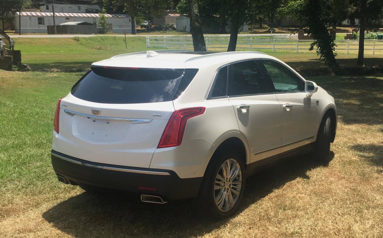 Used 2017 Cadillac XT5 Premium Luxury w/ Driver Assist Package FWD image 5
