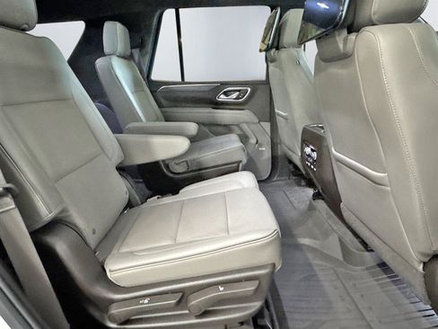 Used 2021 GMC Yukon SLT w/ SLT Luxury Plus Package AWD/4WD image 28