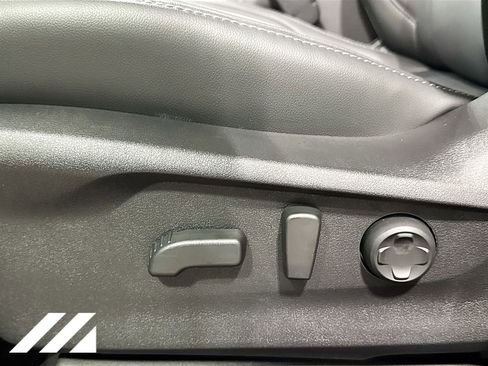 New 2026 Subaru Ascent Limited AWD/4WD image 21
