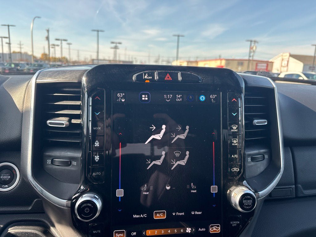Used 2024 RAM 1500 Big Horn AWD/4WD image 19