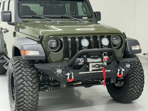 Used 2024 Jeep Wrangler Unlimited Sport AWD/4WD image 59