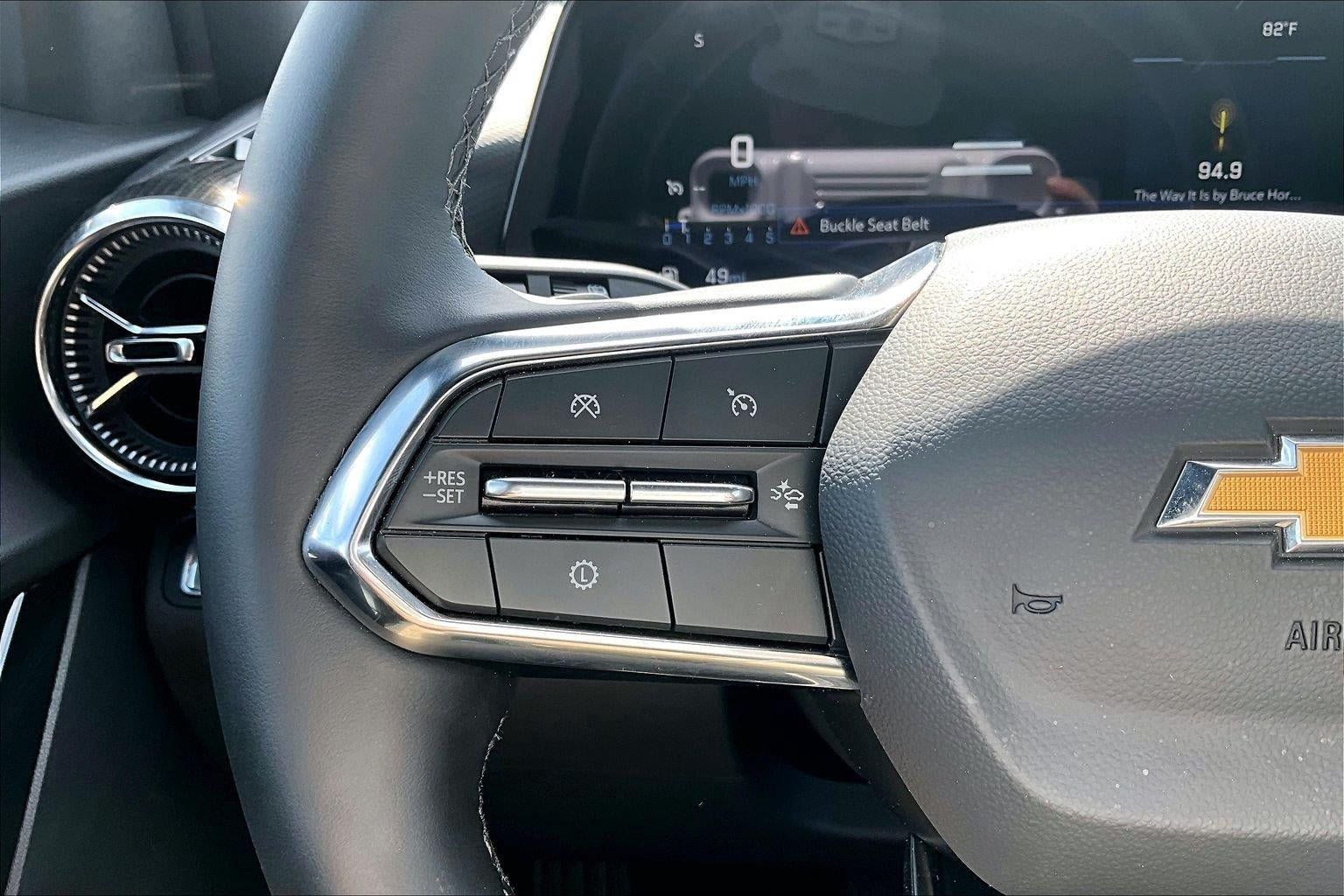 Used 2026 Chevrolet Equinox LT FWD image 19