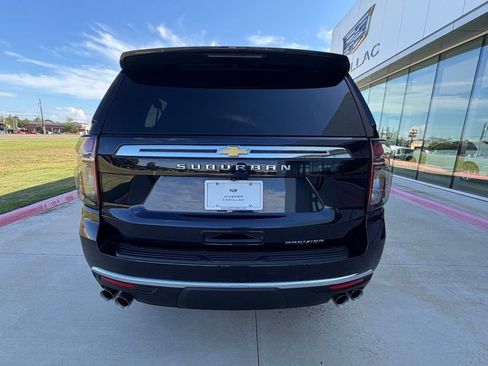 Used 2023 Chevrolet Suburban Premier AWD/4WD image 3
