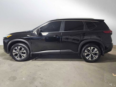 Used 2022 Nissan Rogue SV w/ SV Premium Package image 6